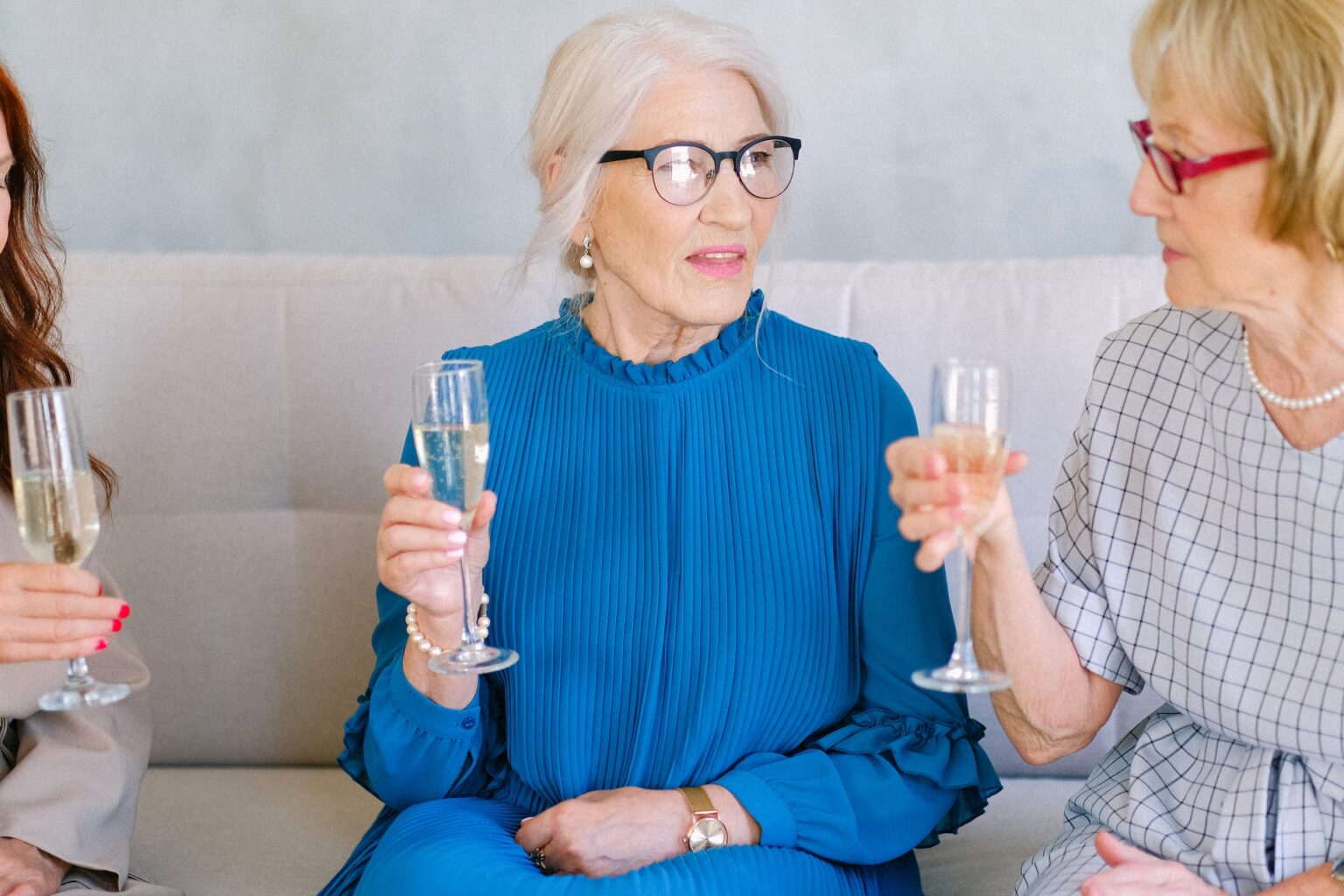 how-to-plan-your-mom-a-lovely-retirement-party-the-urban-housewifethe